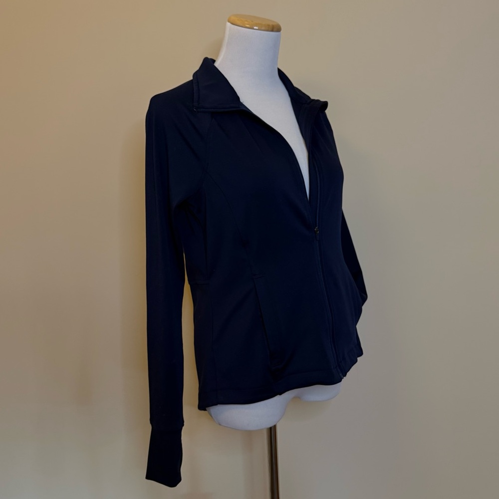 Navy Zip Up Jacket Sweater Size XS Lightweight Athleisure Minimalist Lou & Grey - Picture 2 of 7